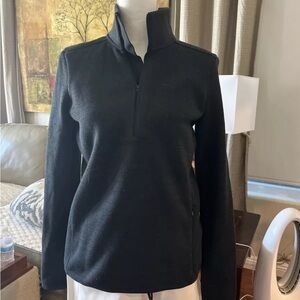 Under armor pullover sweater new, never worn
